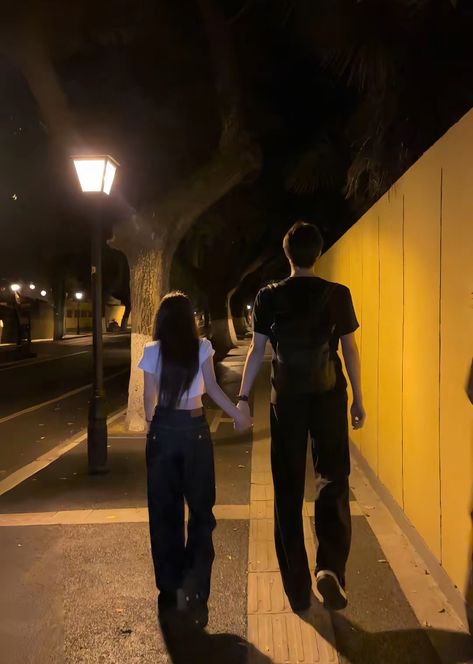 Ba Mươi Triệu Và Một Gia Đình